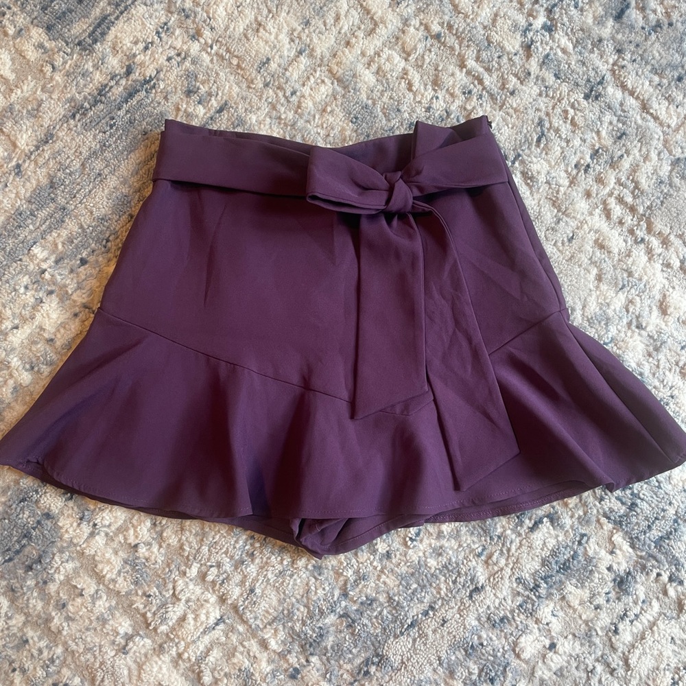 Zara Women’s Small Purple Ruffle Bow Skirt